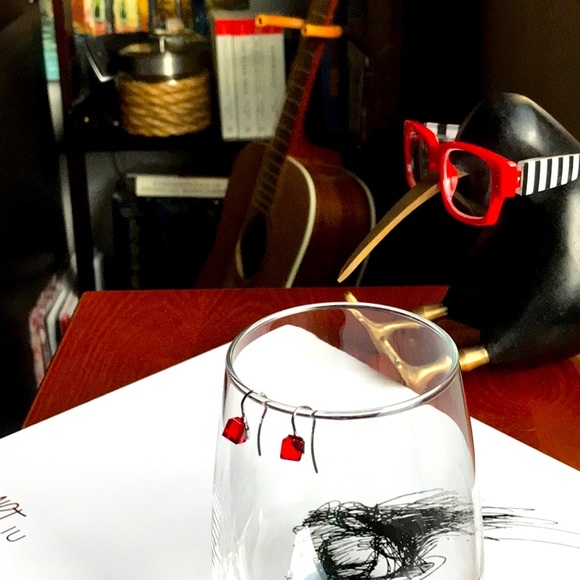 Swarovski elements cube earrings - Picture 8 of 12